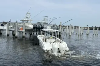 Thumbnail von Boston Whaler 280 Outrage