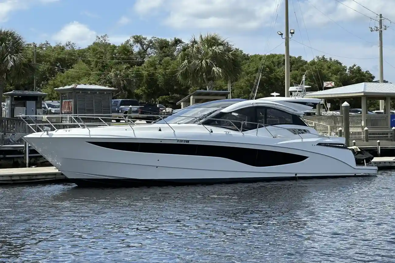 Galeon 485 HTS