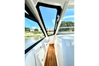 Thumbnail von Sea Ray 370 Sundancer Outboard