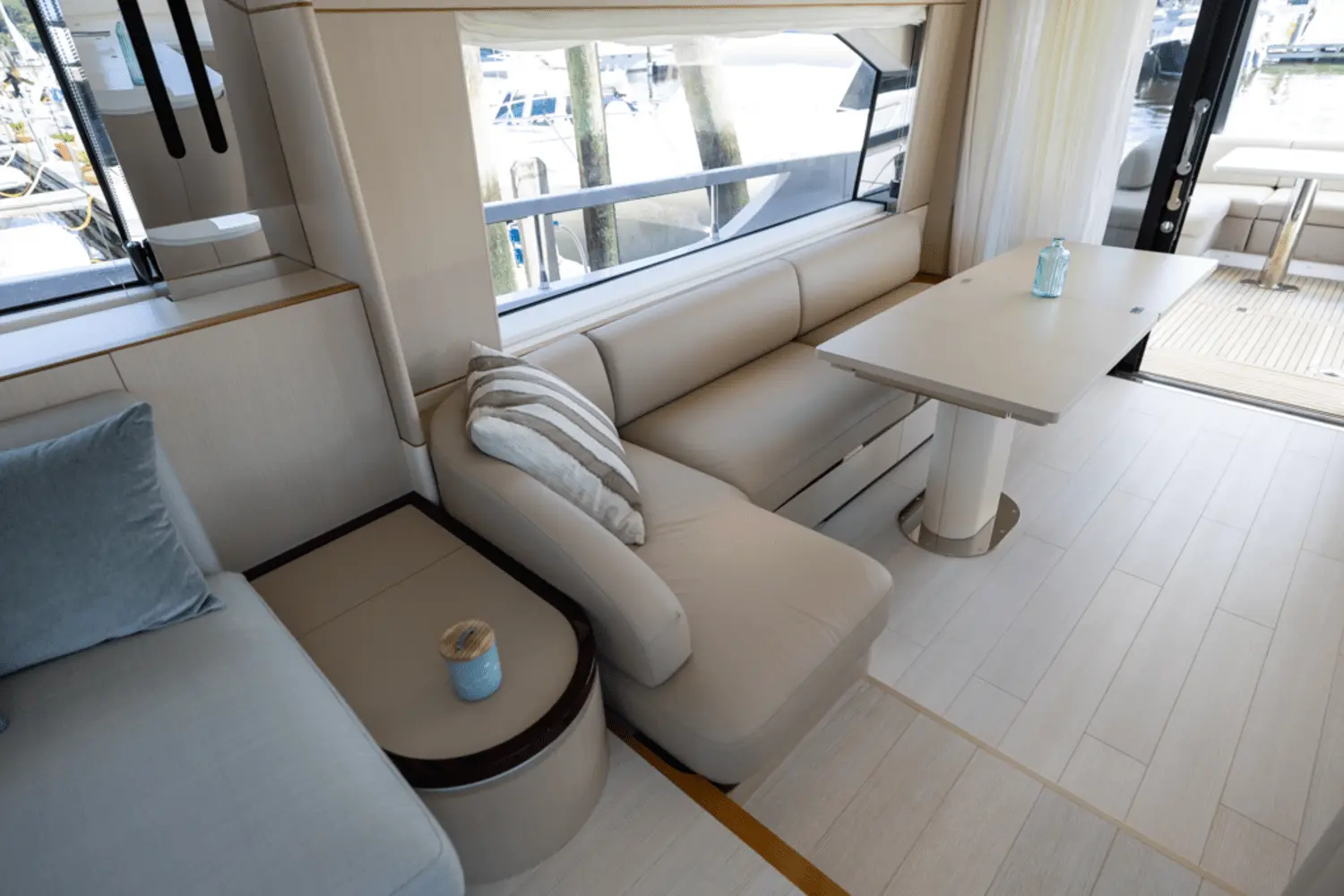 Thumbnail von Azimut 68