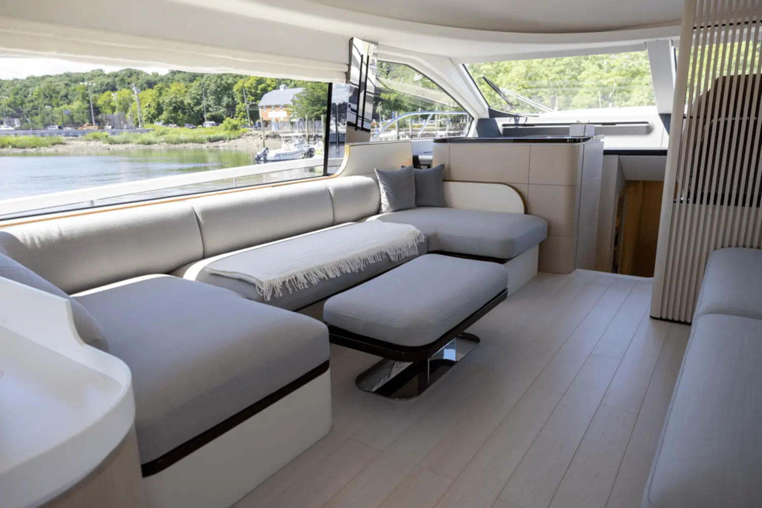 Thumbnail von Azimut 68