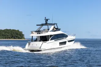 Thumbnail von Azimut 68