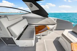 Thumbnail von Cruisers Yachts 38 GLS