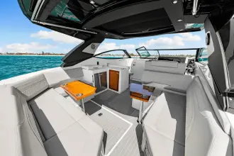 Thumbnail von Cruisers Yachts 38 GLS