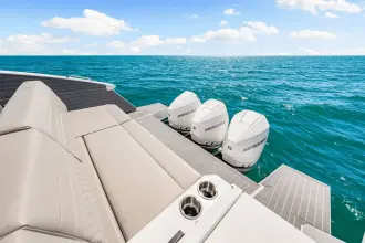 Thumbnail von Cruisers Yachts 38 GLS