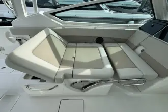Thumbnail von Boston Whaler 280 Vantage