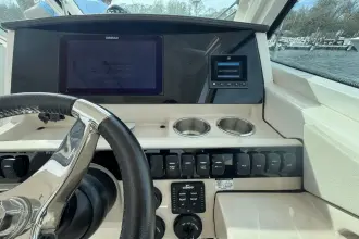 Thumbnail von Boston Whaler 280 Vantage