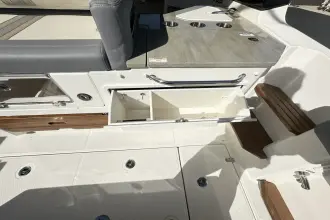 Thumbnail von Boston Whaler 350 Realm