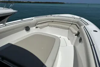 Thumbnail von Boston Whaler 330 Outrage