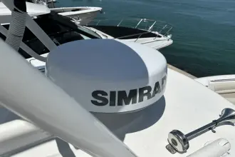 Thumbnail von Boston Whaler 330 Outrage