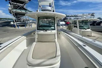 Thumbnail von Boston Whaler 330 Outrage