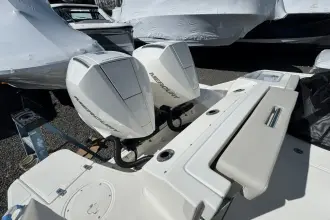 Thumbnail von Boston Whaler 280 Vantage