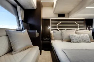 Thumbnail von Galeon 425 HTS