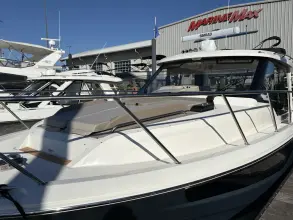 Thumbnail von Boston Whaler 365 Conquest