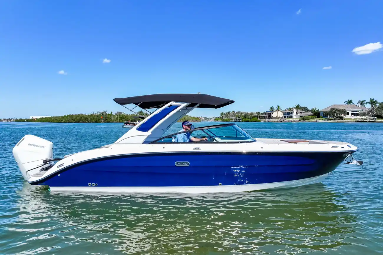 Sea Ray SDX 270 Outboard