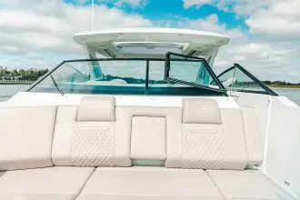 Thumbnail von Cruisers Yachts 34 GLS OB