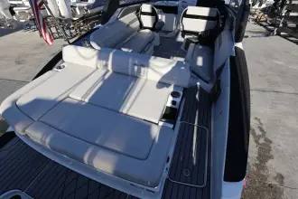 Thumbnail von Sea Ray SLX 280