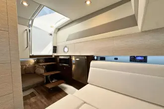 Thumbnail von Cruisers Yachts 42 GLS OB