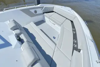Thumbnail von Cruisers Yachts 42 GLS OB