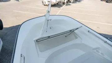 Thumbnail von Boston Whaler 170 Montauk