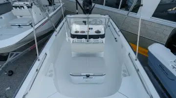 Thumbnail von Boston Whaler 170 Montauk