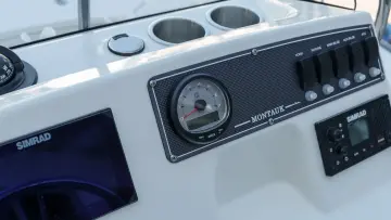Thumbnail von Boston Whaler 170 Montauk