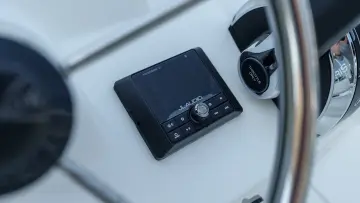 Thumbnail von Boston Whaler 170 Montauk