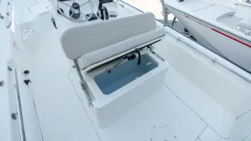 Thumbnail von Boston Whaler 170 Montauk