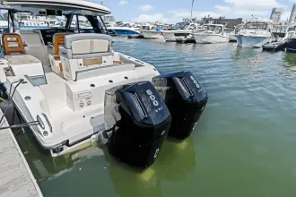 Thumbnail von Boston Whaler 380 Realm