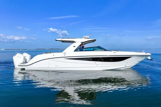 Sea Ray SLX 400 Outboard