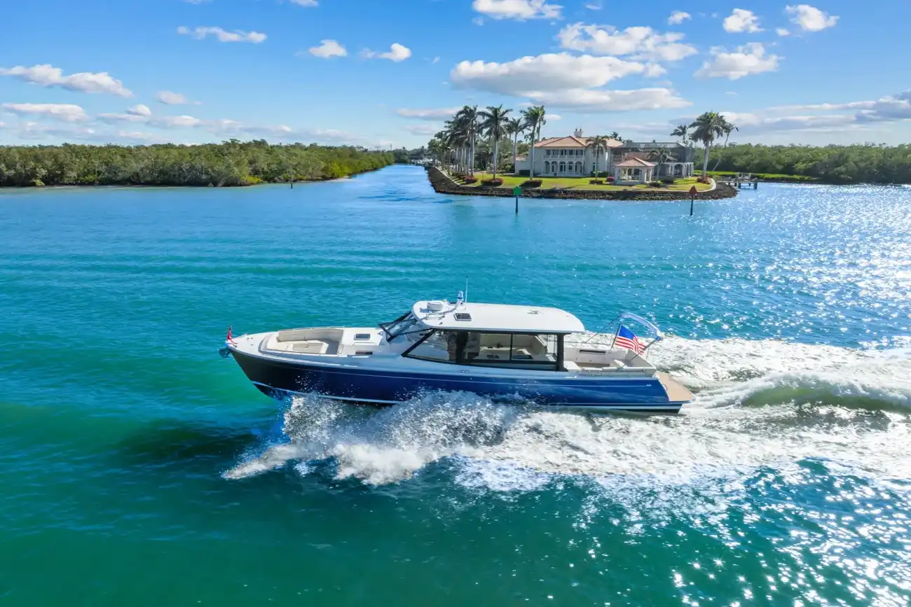 Thumbnail von MJM Yachts 4