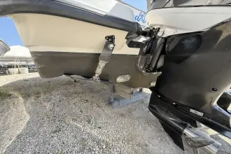 Thumbnail von Boston Whaler 345 Conquest