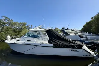 Thumbnail von Boston Whaler 345 Conquest