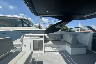 Thumbnail von Cruisers Yachts 34 GLS OB