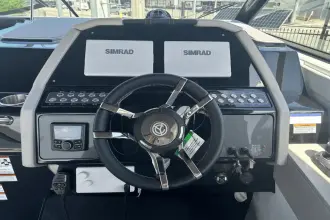 Thumbnail von Cruisers Yachts 34 GLS OB