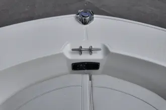 Thumbnail von Boston Whaler 170 Montauk