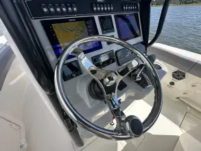 Thumbnail von Boston Whaler 250 Outrage