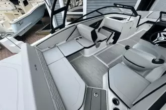 Thumbnail von Sea Ray SPX 210 Outboard