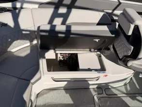 Thumbnail von Sea Ray SLX 260