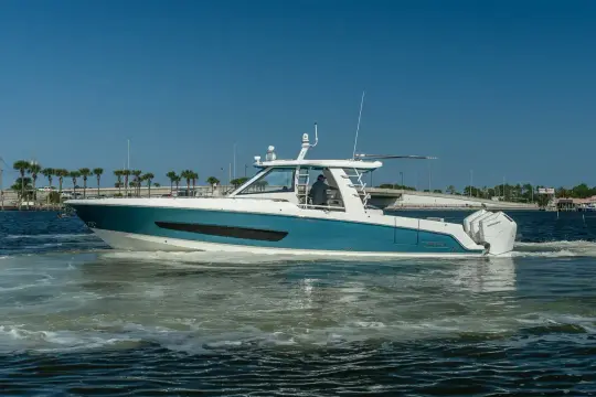 Boston Whaler 420 Outrage