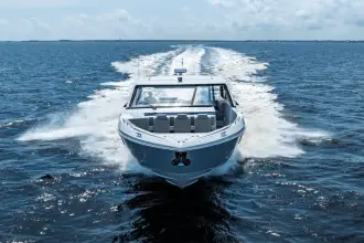 Thumbnail von Cruisers Yachts 50 GLS OB