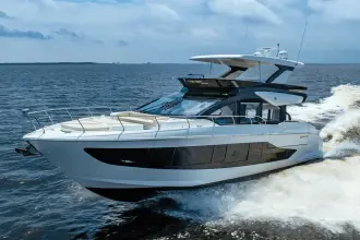 Thumbnail von Cruisers Yachts 57 FLY