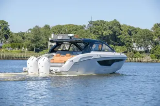 Thumbnail von Cruisers Yachts 42 GLS OB