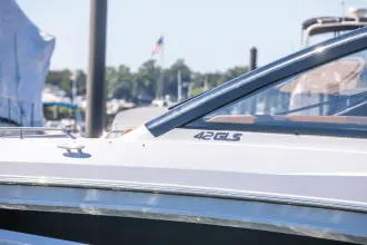 Thumbnail von Cruisers Yachts 42 GLS OB