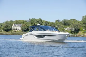 Thumbnail von Cruisers Yachts 42 GLS OB