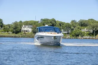 Thumbnail von Cruisers Yachts 42 GLS OB