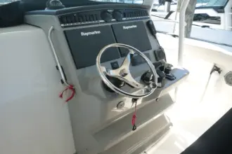 Thumbnail von Boston Whaler 380 Outrage