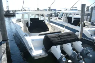 Thumbnail von Boston Whaler 380 Outrage