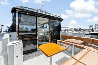 Thumbnail von Cruisers Yachts 42 Cantius