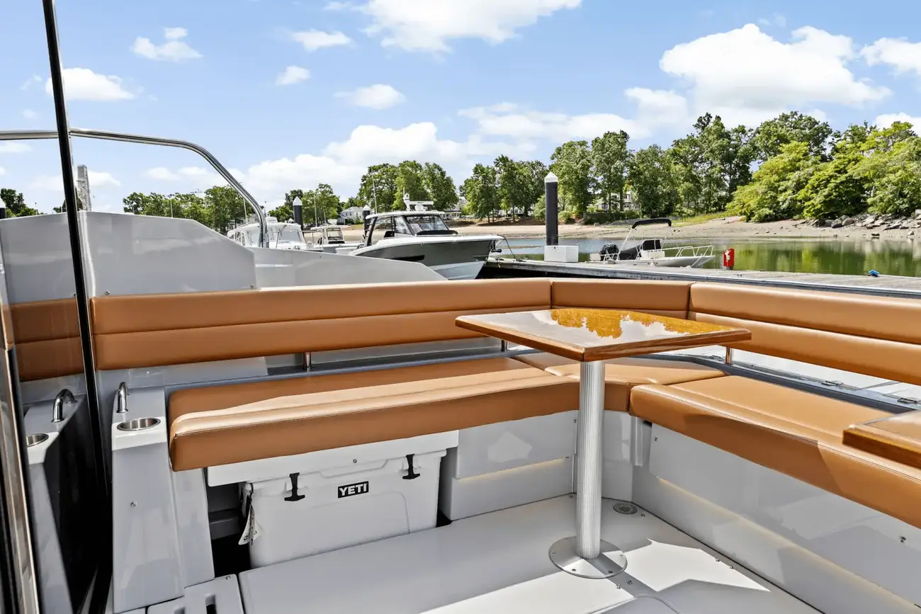Thumbnail von Cruisers Yachts 42 Cantius